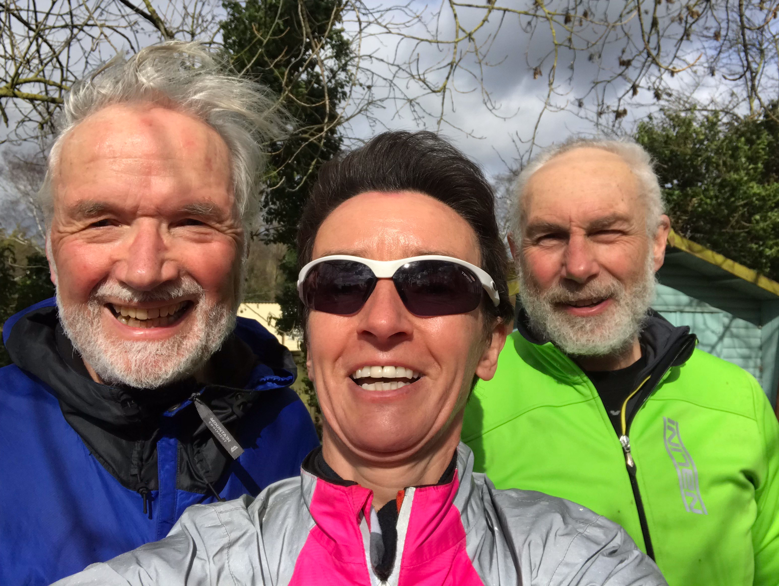 +xb4FmSwReuSrAK6z1SRqg